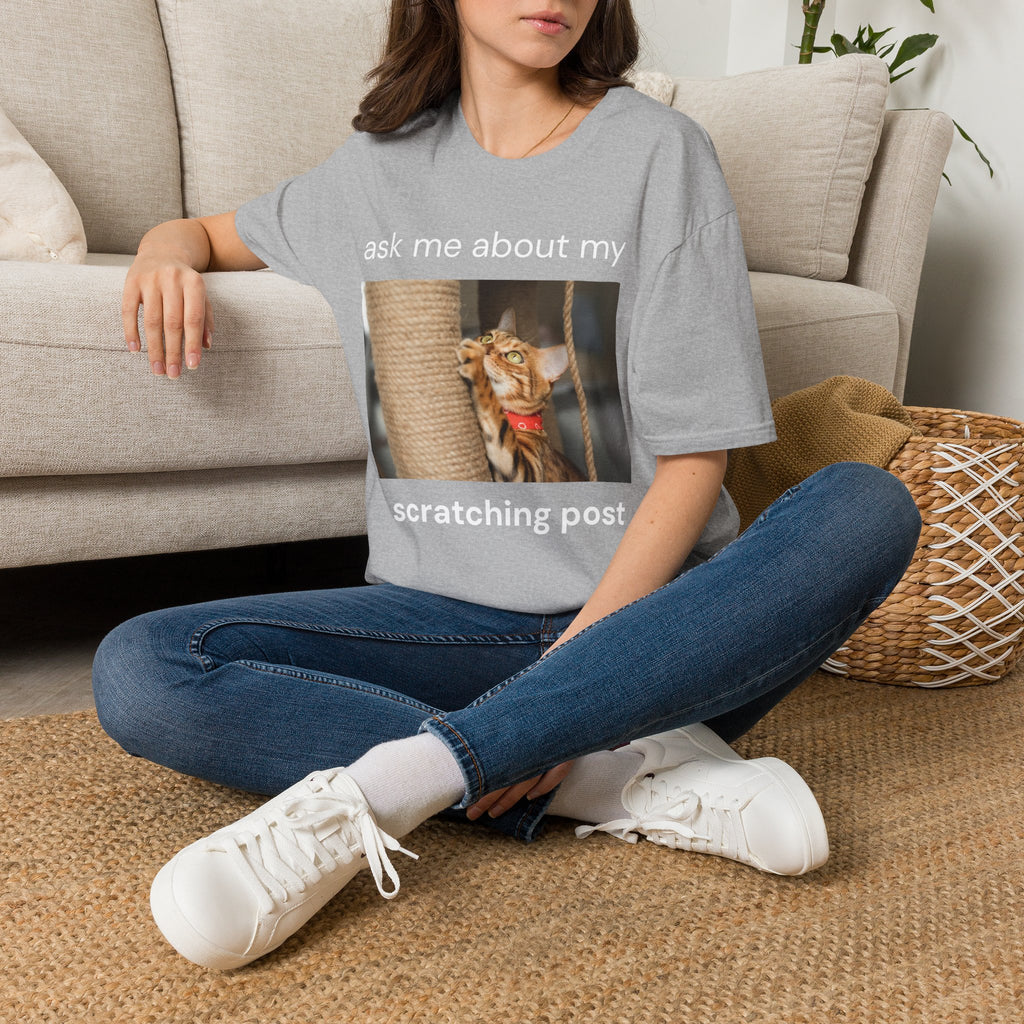 scratching post tee