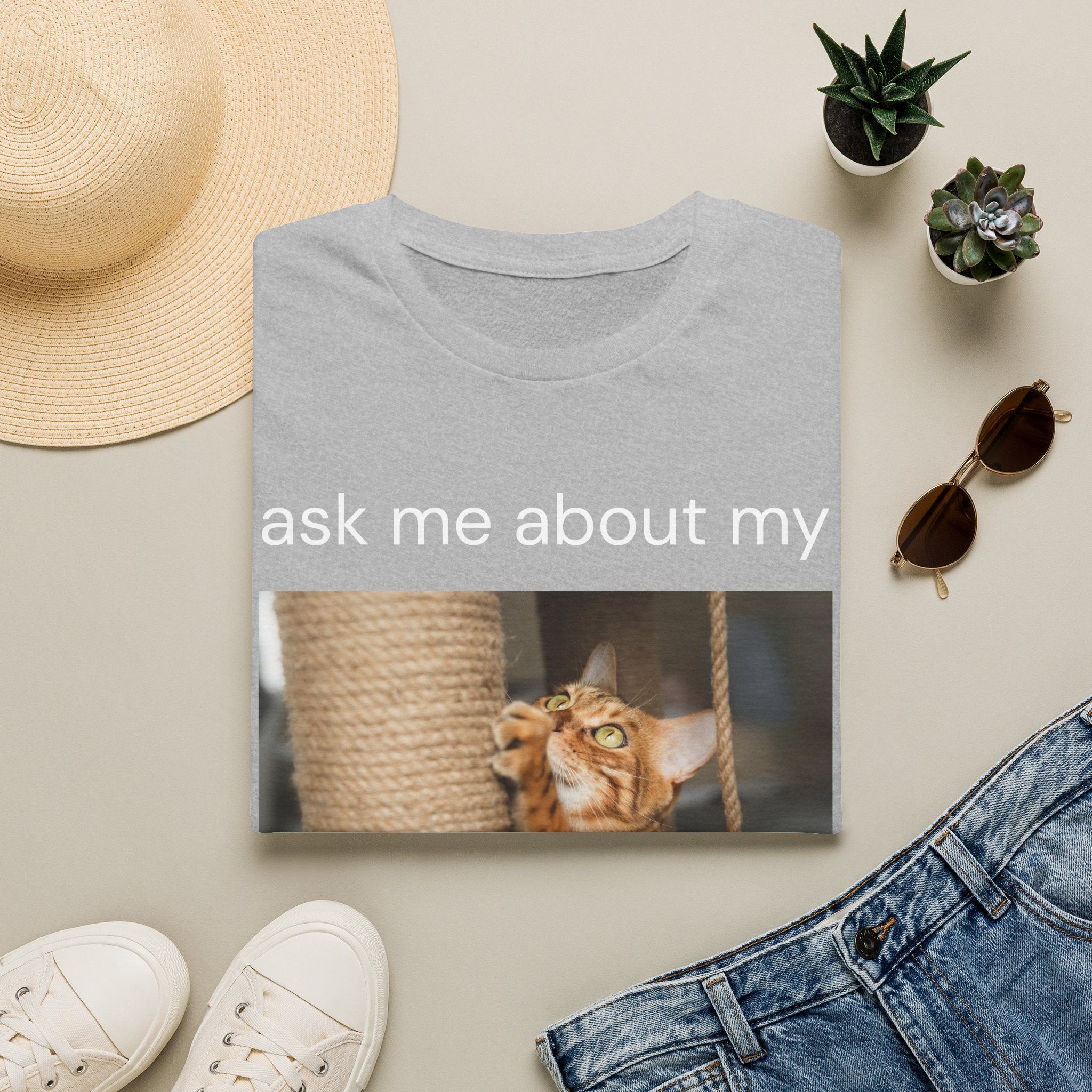 scratching post tee