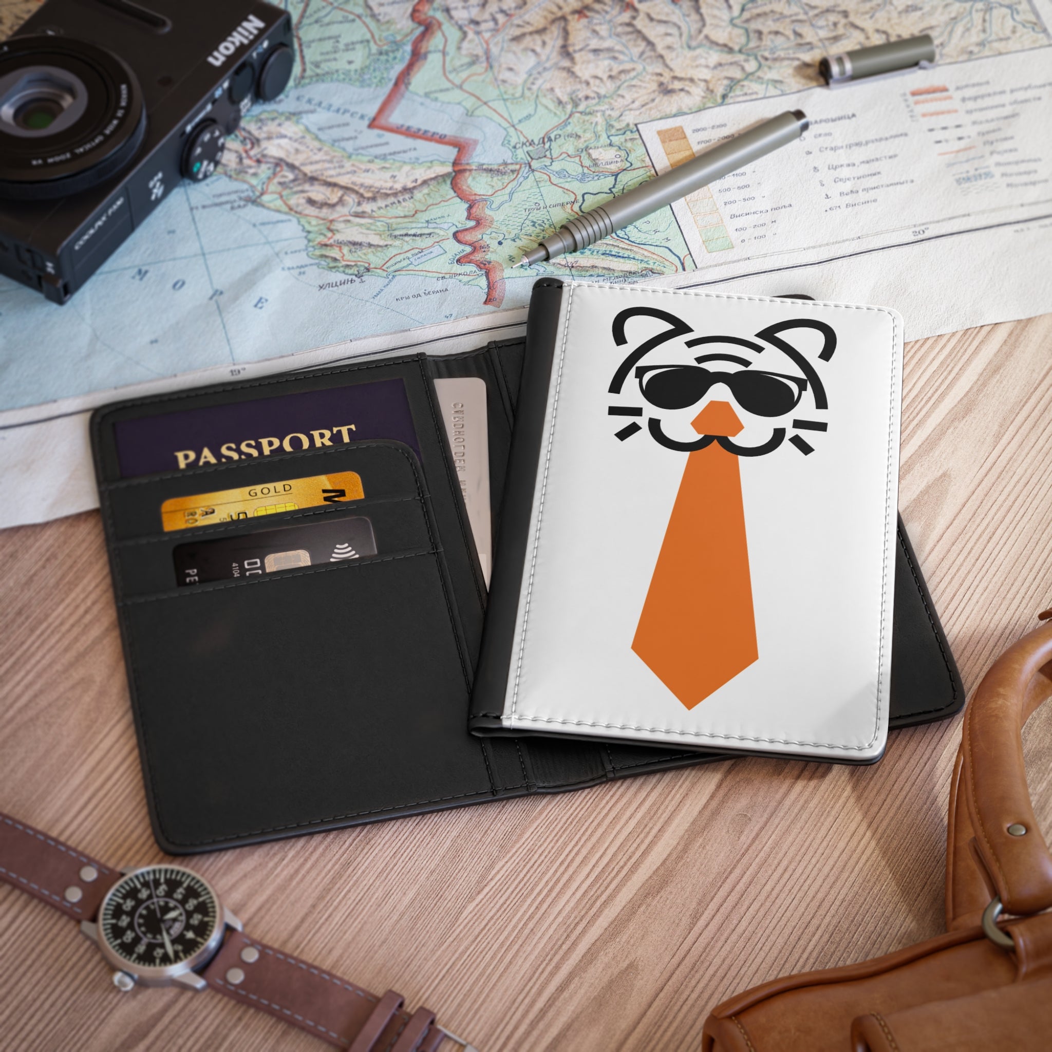 tiegr passport cover