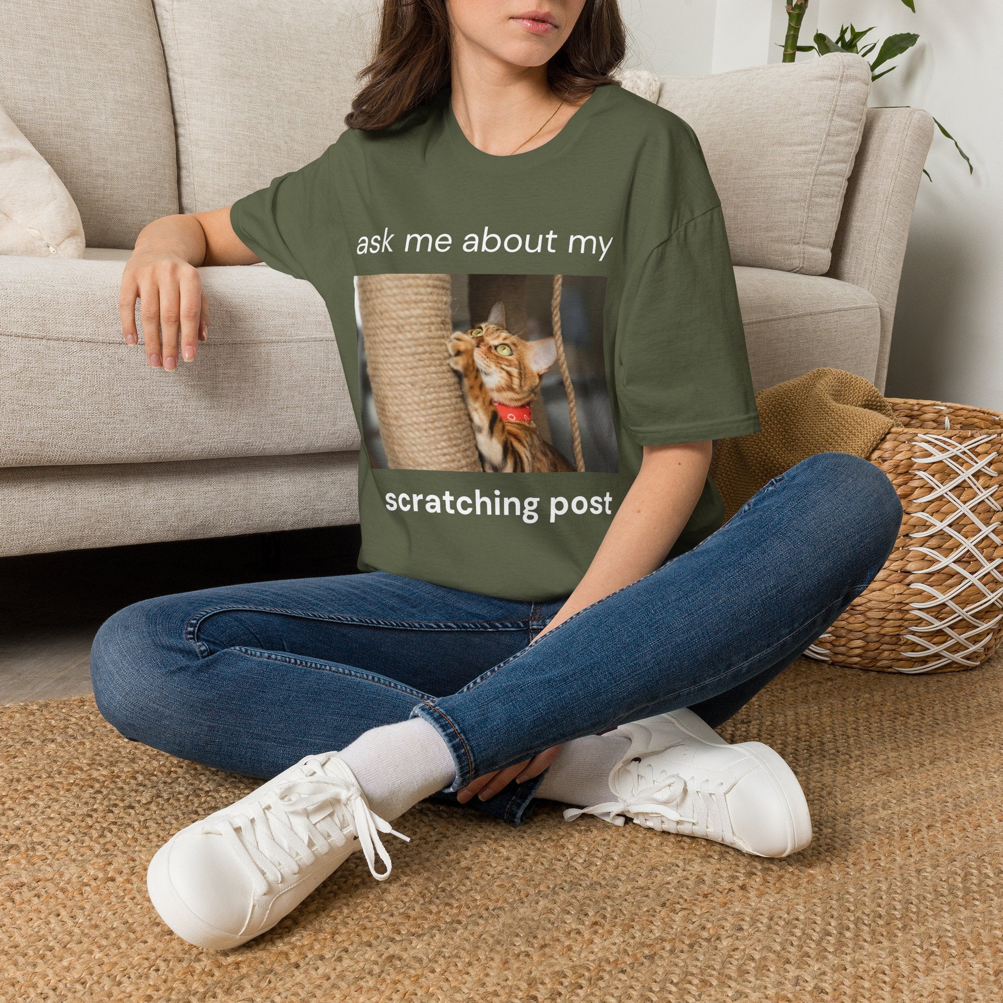 scratching post tee
